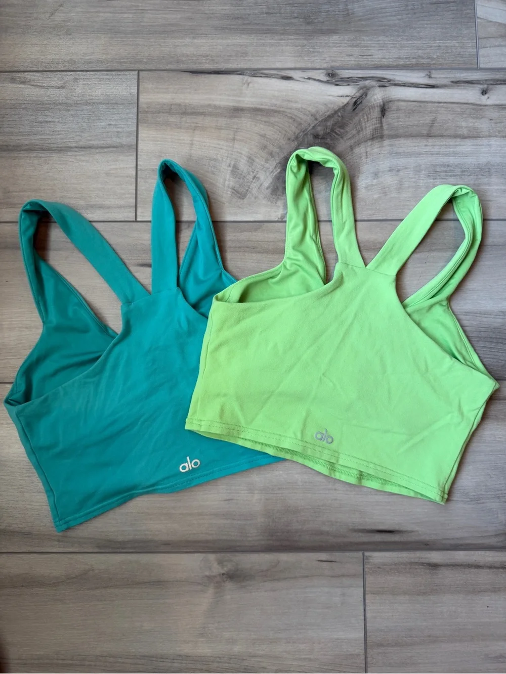 Alo Airbrush Real Bra Tank Bundle, Size Small